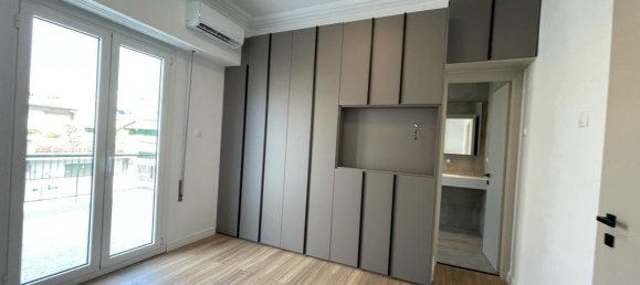 3 bedrooms Apartment in Athens, Greece No. 2906 8