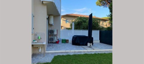 2 bedrooms Apartment in Montignoso, Italy No. 345621 4