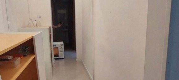 185m² Commercial property in Foggia, Italy No. 263628 7