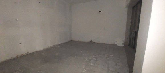 185m² Commercial property in Foggia, Italy No. 263628 11