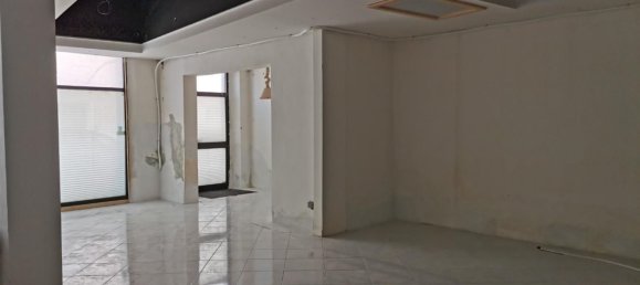 166m² Commercial property in Poggibonsi, Italy No. 286204 13