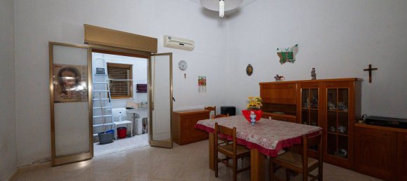 6 Schlafzimmer Haus in Vittoria, Italy, Nr. 351554 7