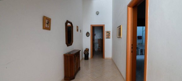 6 Schlafzimmer Haus in Vittoria, Italy, Nr. 351554 16