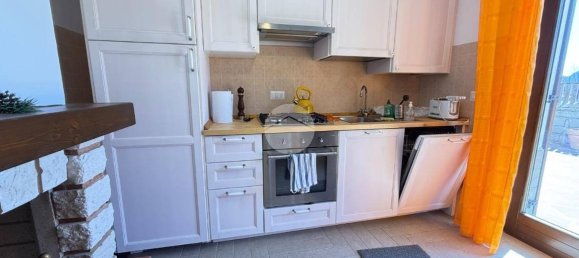 2 Schlafzimmer Wohnung in Rocca di Mezzo, Italy, Nr. 191924 7