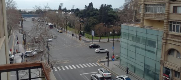 Квартира с 3 спальнями в Насиминский район, Азербайджан № 2377 13