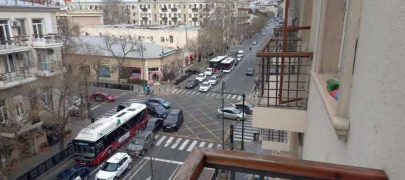 Квартира с 3 спальнями в Насиминский район, Азербайджан № 2377 9