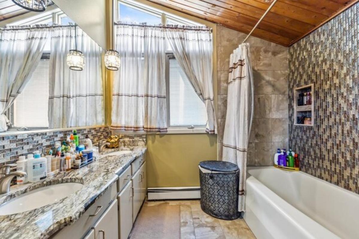 3 bedrooms House in Greendale, USA No. 396487