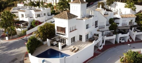 4 Schlafzimmer Stadthaus in Istan, Spain, Nr. 180794 10