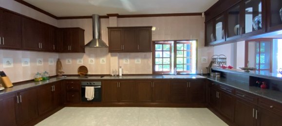 Дом с 6 спальнями в Хуа Хин, Таиланд № 58779 14