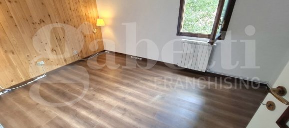3 bedrooms Apartment in Rocca di Cambio, Italy No. 269576 10