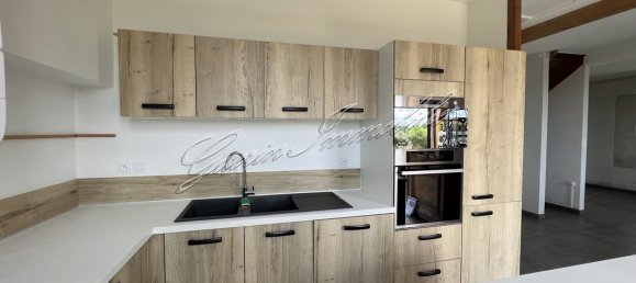 Casa de 2 dormitorios en Germigny-l'Exempt, France No. 88198 2