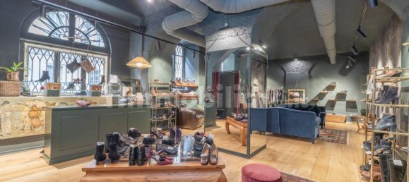 2-Zimmer Gewerbliche Immobilie in Turin, Italy, Nr. 10852 16