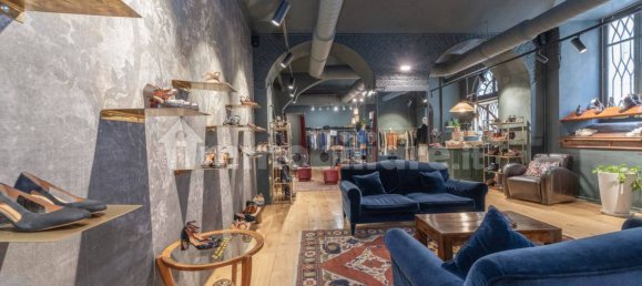 2-Zimmer Gewerbliche Immobilie in Turin, Italy, Nr. 10852 7