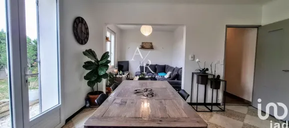 3 bedrooms House in Saint-Martin-de-Crau, France No. 316750 8