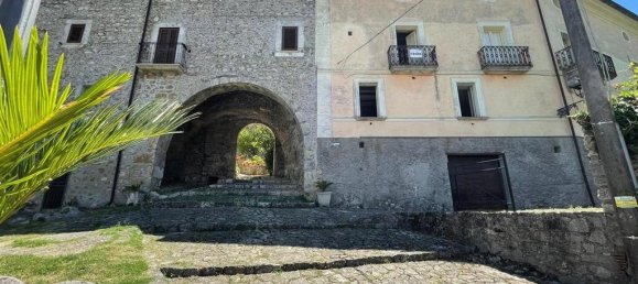 4 bedrooms Castles in Pico, Italy No. 57431 7