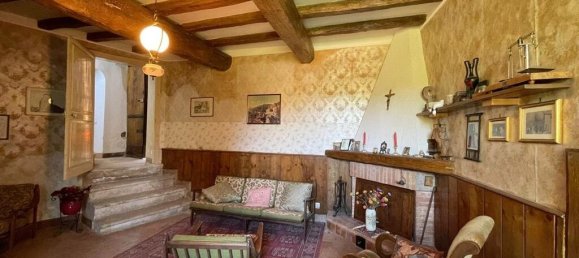 4 bedrooms Castles in Pico, Italy No. 57431 9