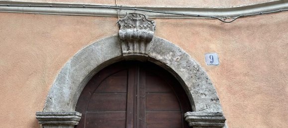 4 bedrooms Castles in Pico, Italy No. 57431 5