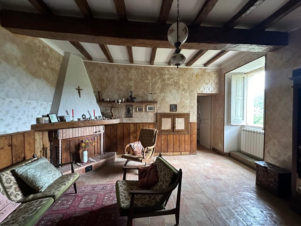 4 Schlafzimmer Schlösser in Pico, Italy, Nr. 57431