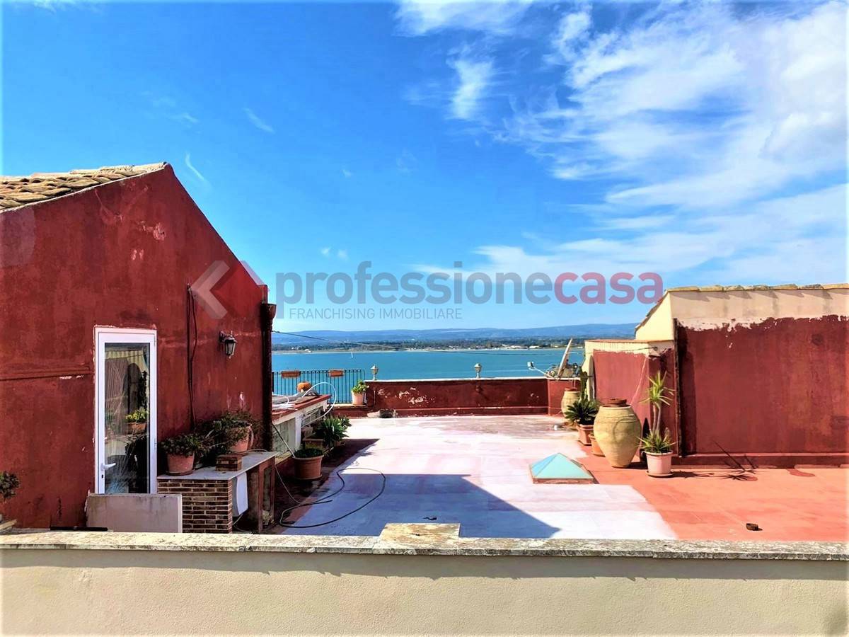 4 rooms Apartment in Syracuse, Italy No. 249628