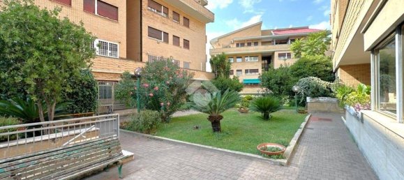 4 bedrooms Apartment in Rome, Italy No. 311817 15