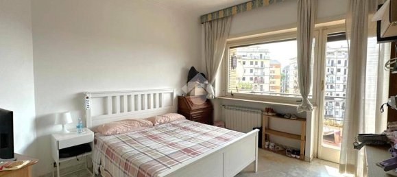 4 bedrooms Apartment in Rome, Italy No. 311817 7