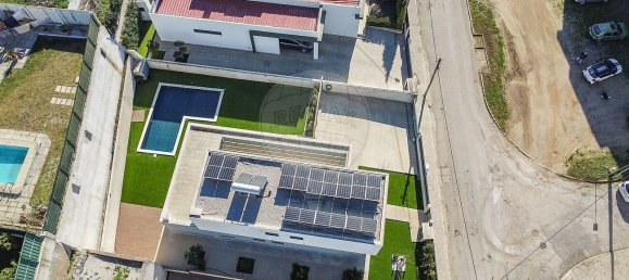 Villa T4 em Sesimbra, Portugal N.º 24323 25