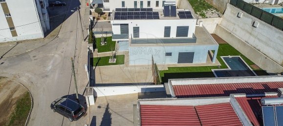 Villa T4 em Sesimbra, Portugal N.º 24323 23