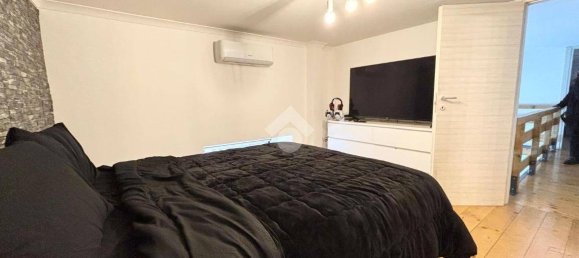 Apartamento de 2 dormitorios en Naples, Italy No. 53952 22