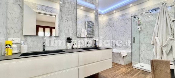 2 bedrooms Apartment in Milan, Italy No. 378941 33
