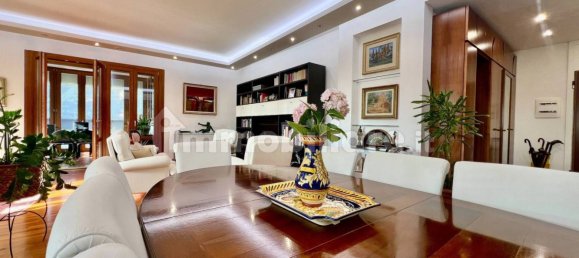 2 bedrooms Apartment in Milan, Italy No. 378941 9