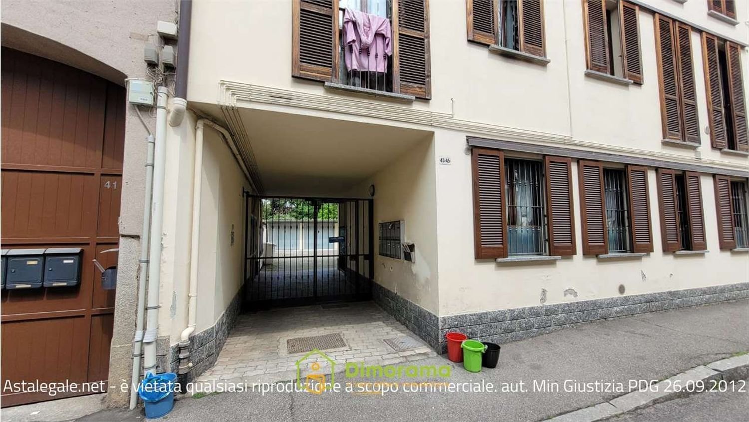 Estudio en Seregno, Italy No. 4965