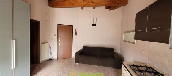 Estudio en Seregno, Italy No. 4965 7