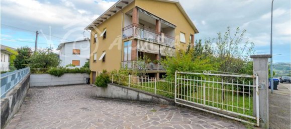 14 rooms Villa in Medesano, Italy No. 294485 24