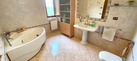 Casa de 5 habitaciónes en Castelfranco Piandiscò, Italy No. 62890 17