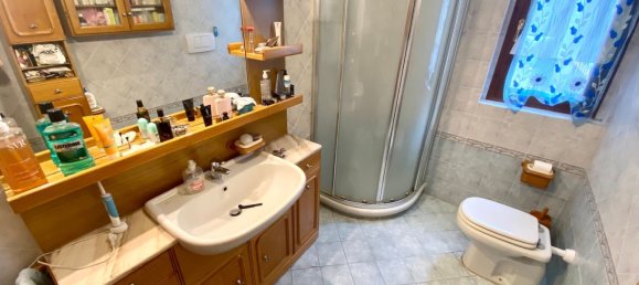 Casa de 5 habitaciónes en Castelfranco Piandiscò, Italy No. 62890 9