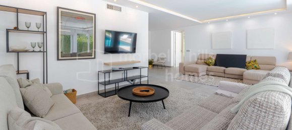 6 Schlafzimmer Villa in Marbella, Spain, Nr. 80851 17