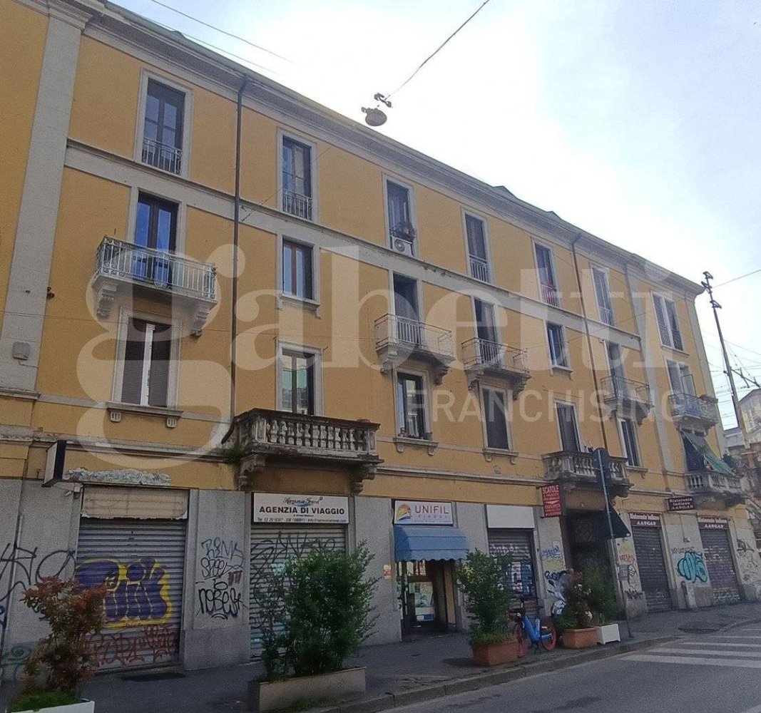 Квартира с 1 спальней в Милан, Италия № 382231