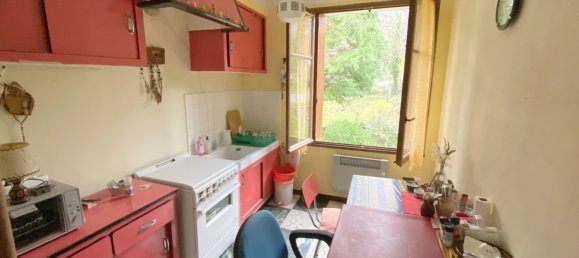 2 bedrooms House in Mayres, France No. 193105 3