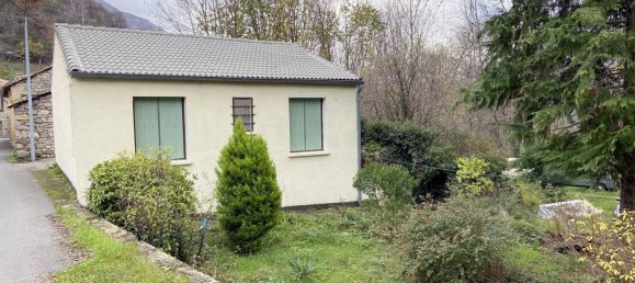 2 bedrooms House in Mayres, France No. 193105 2