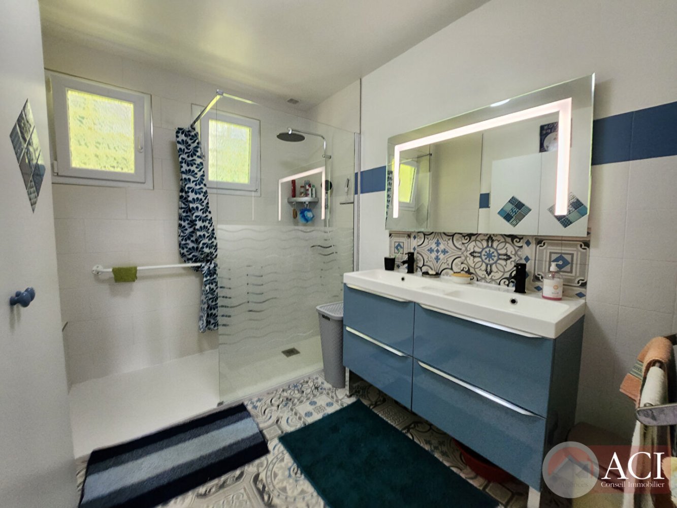 5 bedrooms House in Sainte-Genevieve, France No. 65067