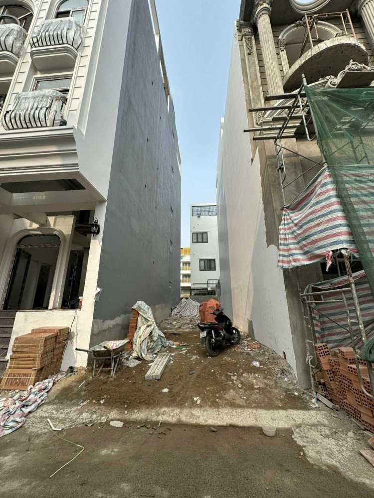  قطعة أرض في District 7, Vietnam 68متر مربع رقم 15812