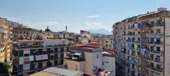3 rooms Apartment in Naples, Italy No. 71415 29