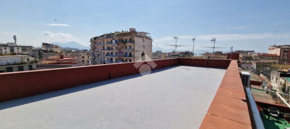 3 rooms Apartment in Naples, Italy No. 71415 28