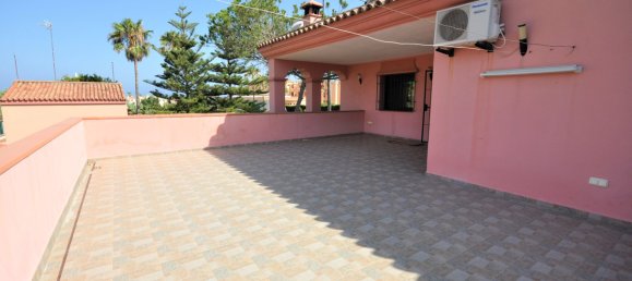 4 bedrooms House in Casares, Spain No. 39287 39