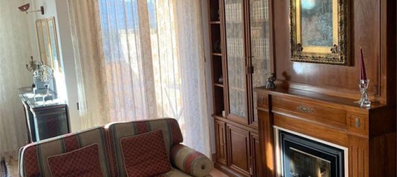 Casa de 6 habitaciónes en Perugia, Italy No. 5565 27