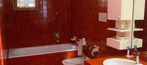 Casa de 6 habitaciónes en Perugia, Italy No. 5565 26