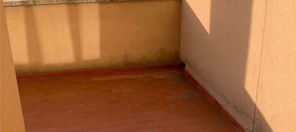 Casa de 6 habitaciónes en Perugia, Italy No. 5565 41