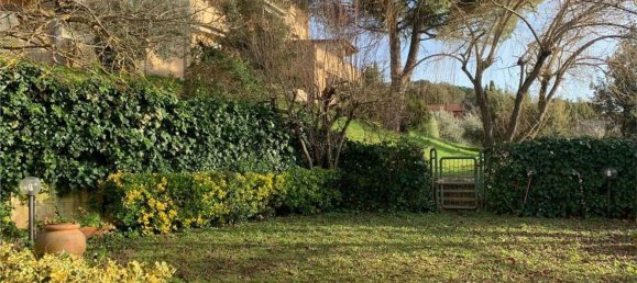 Casa de 6 habitaciónes en Perugia, Italy No. 5565 33