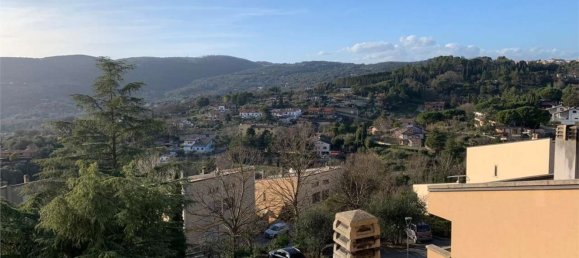 Casa de 6 habitaciónes en Perugia, Italy No. 5565 36
