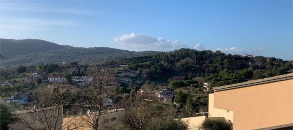 Casa de 6 habitaciónes en Perugia, Italy No. 5565 40